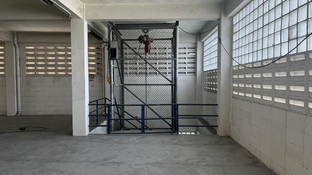 ให้เช่าโกดัง/โรงงาน พร้อมออฟฟิศ 2 ชั้น 3.5 ไร่ พื้นที่สีม่วง ติดริมถนนบางนาตราด กม.20