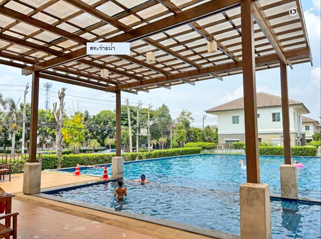 ตลาดวงศกร 2.5 กม. เลียบด่วนเอกมัย จตุโชติ ขาย-ให้เช่าคฤหาสน์ 5นอน บ้านเดี่ยว 56ตร.วา 350 ตร.ม. ม.นอร์ทกรุงเทพ 7.1 กม. 5นอน