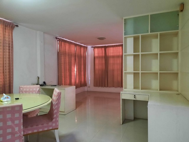 P523 ให้เช่า บ้านเดี่ยว 2 ชั้น หมู่บ้านอยู่เจริญ 542 ซ.ประชาราษฎร์บำเพ็ญ 24 เดินทางสะดวก เหมาะอยู่อาศัย