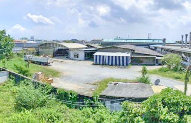 สุขุมวิท BTS ปู่เจ้า สำโรง 1.1กม. ติดถนนใหญ่ ให้เช่าโกดัง 4 ไร่ 2 งาน 10ตร.วา. 140 ล้าน รร.นานาชาติเซนต์แอนดรูว์  2.3 กม ปู่เจ้าสมิงพราย 