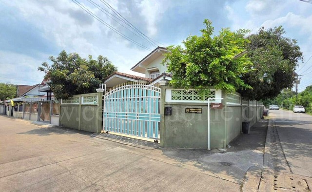 R1 บ้านเดี่ยว หมู่บ้าน ร่มเย็น 5 ซอย พระยาสุเรนทร์ 9 แปลงมุม 