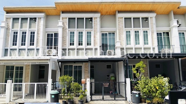 R4 ทาวน์โฮม โกลเด้น ทาวน์ วิภาวดี - แจ้งวัฒนะ บ้านสวย ราคาถูกสุดในโครงการ