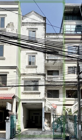 ขายอาคารพาณิชย์4.5ชั้น 35 ตร.ว. ย่านสุุขมวิท71ซอยปรีดีพนมยงค์ 14 ใกล้ทางด่วนBTSพระโขนง