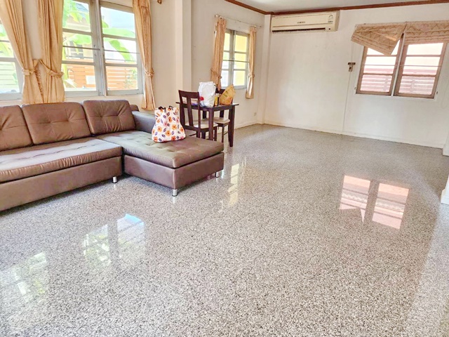 สุวรรณภูมิ  ตลาดนำชัย 2.5 กม เฟอร์ครบ พระราม 9 อ่อนนุช ให้เช่าบ้านเดี่ยว 2 ชั้น 62ตร.วา. 4นอน 242ตร.ม. APLบ้านทับช้าง 300 ม.