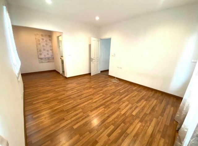 ให้เช่าบ้านเดี่ยว หมู่บ้านเพอเฟคพาร์คบางบัวทอง ติดถนนกาญจนาภิเษก บ้านเปล่าไม่มีเฟอร์นิเจอร์