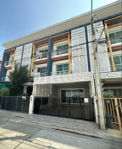 รหัสC6713 ให้เช่าทาวน์โฮม 3ชั้น โครงการชวนชื่นโมดัส วิภาวดี ใกล้สนามบินดอนเมือง