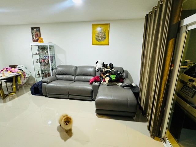 ขาย  ทาวน์โฮม กัสโต้ เพชรเกษม69   ราคาขาดทุน   2.89  ลบ.