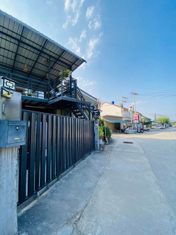 บ้านติดถนน ค้าขายได้ เหมาะทำธุรกิจ สันกลาง สันกำแพง