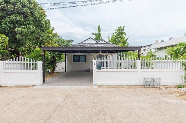 บ้านเดี่ยวชั้นเดียว รีโนเวทใหม่ กว้างขวาง แม่เหียะ   