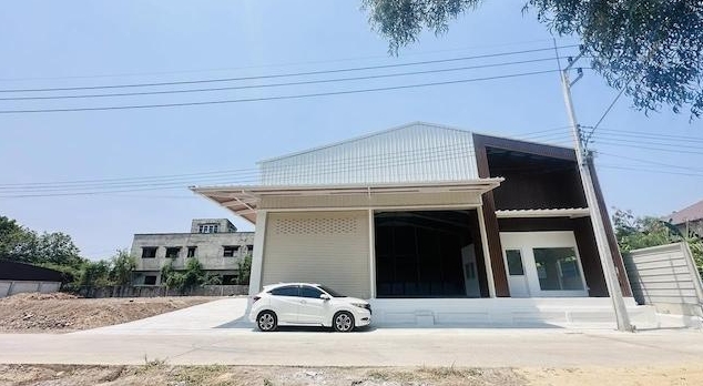 ให้เช่าและขาย โกดัง โรงงาน 300 ตรม 196 ตรว  สร้างใหม่ ลำลูกกา คลอง 4 ปทุมธานี