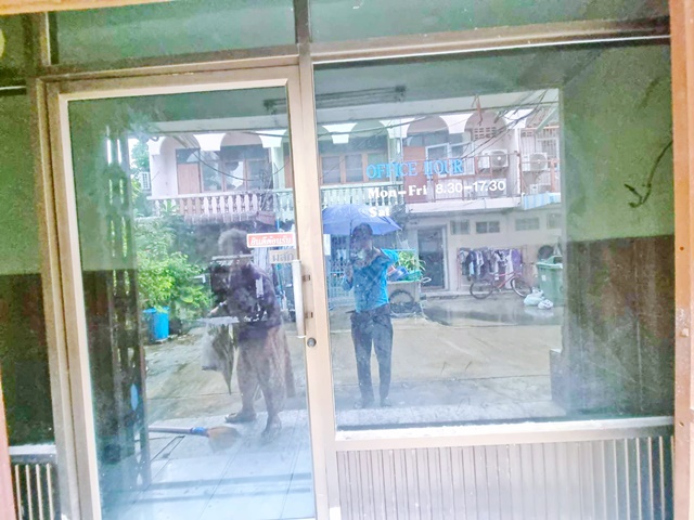 ให้เช่าพื้นที่โชว์รูม สำนักงาน ศูนย์บริการ เนื้อที่ 2 ไร่ ย่านบางใหญ่ นนทบุรี ใกล้เซ็นทรัลเวสต์เกต ใกล้ MRT สามแยกบางใหญ่