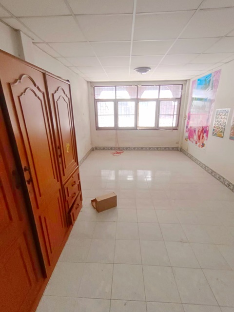 ให้เช่าบ้าน อาคารพาณิชย์  3ชั้น ใกล้ตลาด 3นอน 3น้ำ ARLราชปรารภ BTSอนุสาวรีย์ชัย ประตูน้ำ วัดตะพาน  ทางด่วน ดินแดง