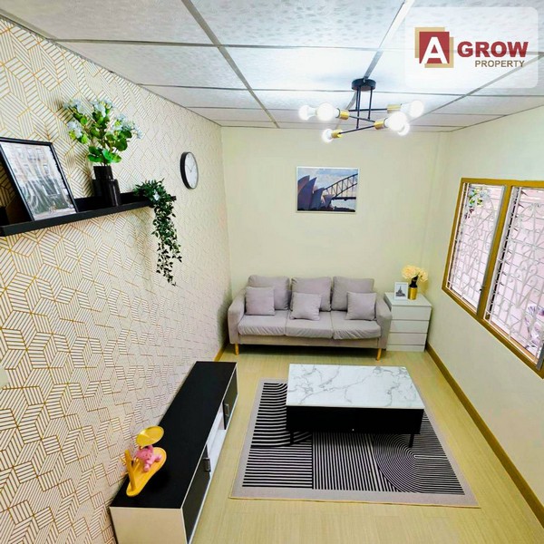 หมู่บ้านพนาสนธิ์ ท้ายบ้าน ทำเลดี บ้านหัวมุม เฟอร์ฯครบตกแต่งใหม่พร้อมอยู่