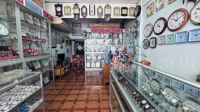 อาคารพาณิชย์ หนองหญ้าไซ - สุพรรณบุรี ทำเลดี ราคาถูก