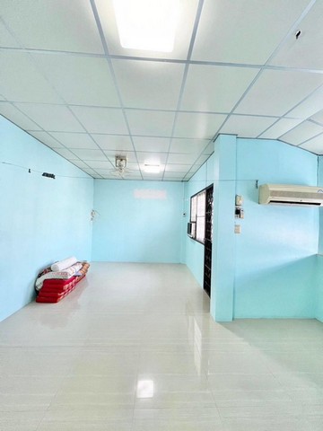 KDH0096 ขายทาวน์เฮ้าส์ ศรีสุข (บ้านบึง) ขนาด 20 ตร.วา 2 ชั้น