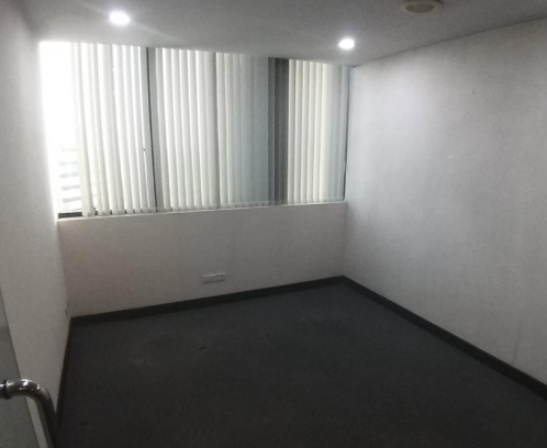 ให้เช่าพื้นที่สำนักงาน 250 ตรม  Central city tower ห้างเซนทรัล บางนา