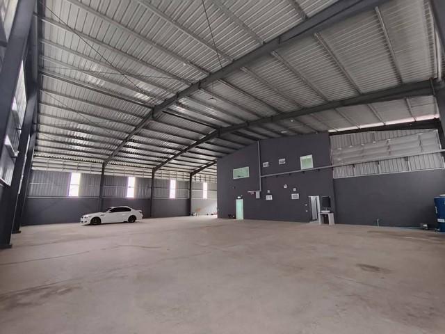 ให้เช่าโกดังพร้อมสำนักงาน 2 ชั้น 456 ตารางเมตร ใกล้ท่าเรือแหลมฉบัง ชลบุรี