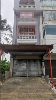 ให้เช่าอาคาร4.5 ชั้น  ปากซอยร่มเกล้า 54 ลาดกระบัง หน้าหมู่บ้านรุ่งกิจ 4 