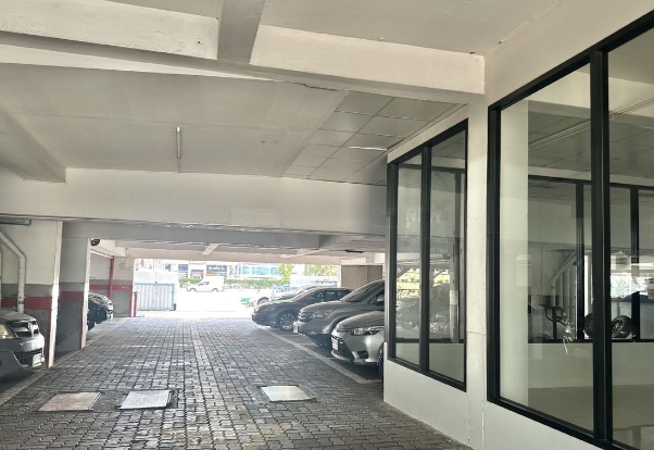 ให้เช่าพื้นที่ 85 ตรม อาคารวังเด็ก ติดถนนวิภาวดีรังสิต เหมาะทำหน้าร้าน สำนักงาน โชว์รูม ใกล้เซ็นทรัลลาดพร้าว