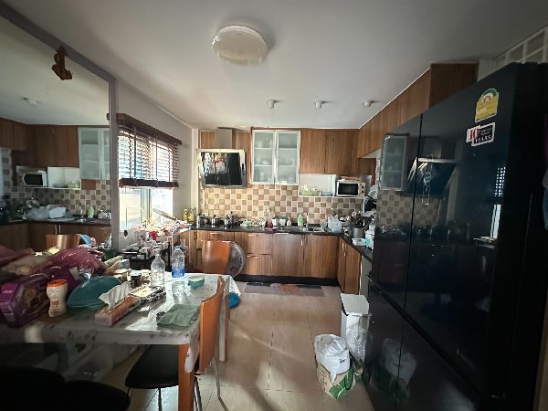 ให้เช่าบ้านเดี่ยว 2 ชั้น 3 ห้องนอน 3 ห้องน้ำ 4 ที่จอดรถ ทำเลลาดพร้าว รัชดา