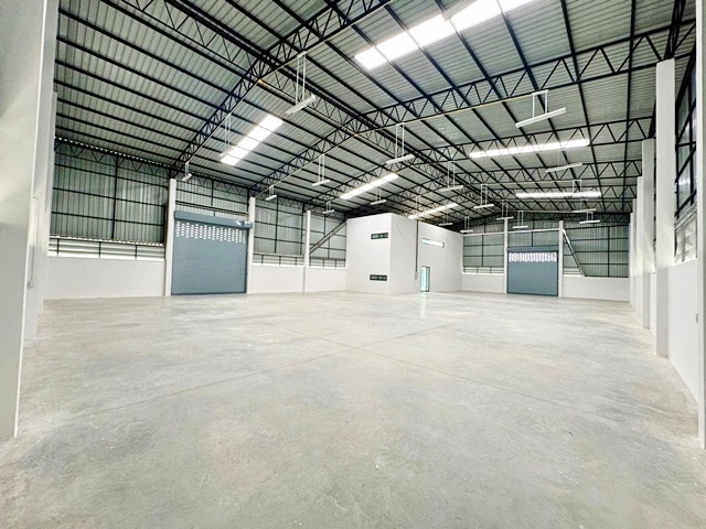 มีใบ รง.4 ขาย-เช่า ตลาดนราภิรมย์ 3.0 กม.มอเตอร์เวย์ โกดังสร้างใหม่ โลตัส นครปฐม 1.3 กม. 780ตร.ม.195ตร.วา. โรงงาน ถ.ศาลายา-บางภาษี