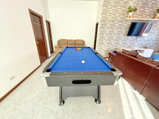 ตลาดโรงโป๊ะ 900 ม.ให้เช่าพูลวิลล่าหรู 82ตร.วา.240 ตร.ม. บางละมุง 15-21 รร.นานาชาติรีเจนท์ พัทยา 3.1 กม.3 นอน3 น้ำ  เทคนิคพัทยา 4.2 กม