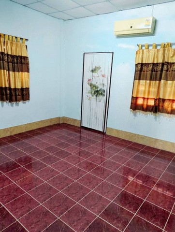 บ้านดีบ้านสวยชลบุรีดอนหัวฬ่อชลบุรี บ้านสุขใจวิลล่า1 ทาวน์เฮ้า2ชั้นหัวมุม บนเนื้อที่ 17 ตรว 2 นอน 2น้ำ