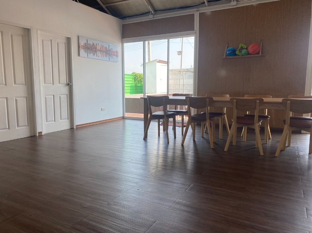 รหัสC6735 ให้เช่าบ้านชั้นเดียว 175 ตรว. มีสระว่ายน้ำส่วนตัว ถนนประชาพัฒนา ลาดกระบัง ใกล้สนามบินสุวรรณภูมิ