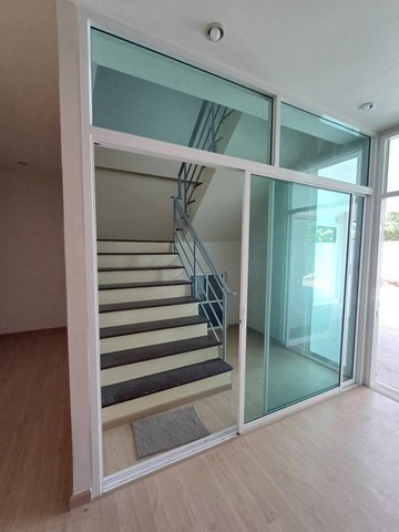 ให้เช่าโฮมออฟฟิต4ชั้น 300ตร.ม.ย่านรามอินทราใกล้แฟชั่นไอแลนส์,MRTวงแหวนรามอินทรา