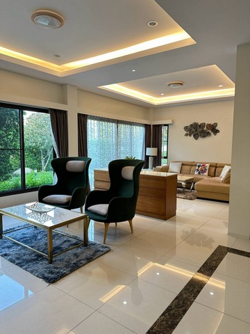 ให้เช่าบ้านเดี่ยว3ชั้น6นอนย่านพระราม9พร้อมสระว่ายน้ำส่วนตัวพร้อมเฟอร์นิเจอร์และเครื่องใช้ไฟฟ้าพร้อมอยู่