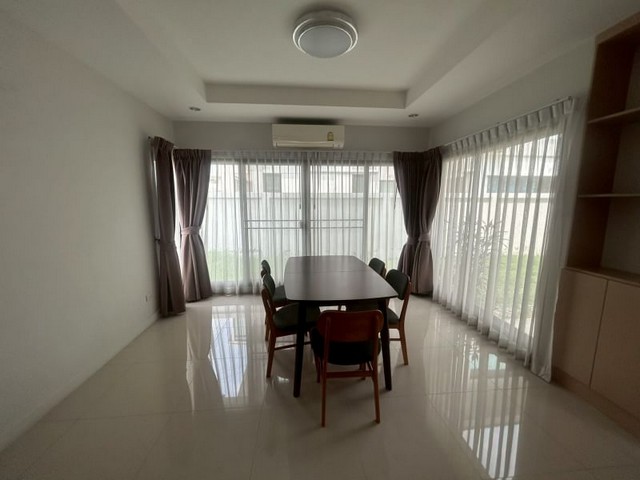 ให้เช่า บ้านเดี่ยว 2 ชั้น แปลงหัวมุม เดอะ คอมพลีท ศรีราชา TP-H1165