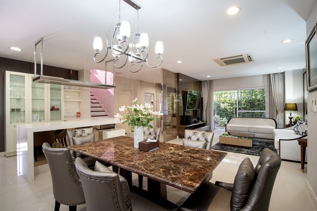 ขายด่วน ๆ บ้าน บ้านนันทวัน แจ้งวัฒนะ-ราชพฤกษ์ 110 ตรว. 3 BEDROOM 4 BATHROOM ไม่ไกลจาก - ราคาเดียว