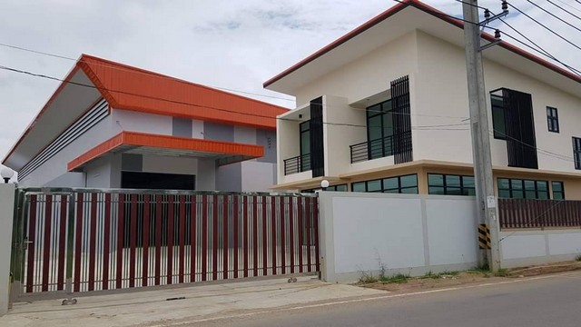 ขายแฟกเตอรี่กระทุ่มแบน ทันสมัยและแตกต่างเป็นทั้งโรงงาน,ออฟฟิศและบ้าน