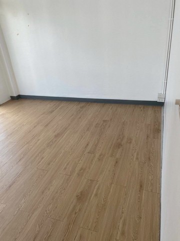 ให้เช่า อาคารพาณิชย์ ซอยจันทน์ 16 ขนาด 30 ตรว 4 ชั้น สภาพสวย ใกล้ เซ็นทรัลพระราม 3 และ BTS เซ็นหลุยส์