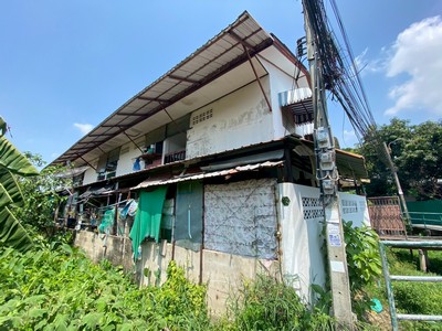 หอพักพร้อมผู้เช่า รายได้ปีละ 360,000 บาท ใกล้วิทยาลัยเทคโนโลยีสยาม ซอยจรัญสนิทวงศ์ 3 ห่างจาก MTR แยกท่าพระเพียง 5 นาที