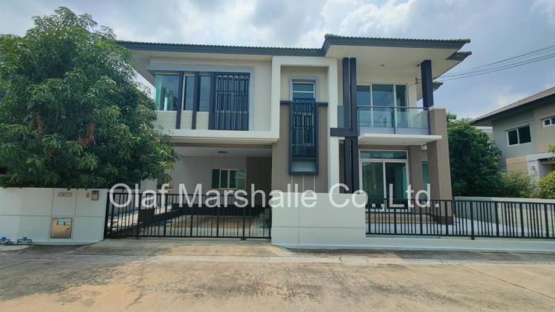 บ้านสวยสุดหรู 5 ห้องนอน 4 ห้องน้ำ พื้นที่ใช้สอย 280 ตร.ม. ใกล้เซ็นทรัล เวสต์วิลล์