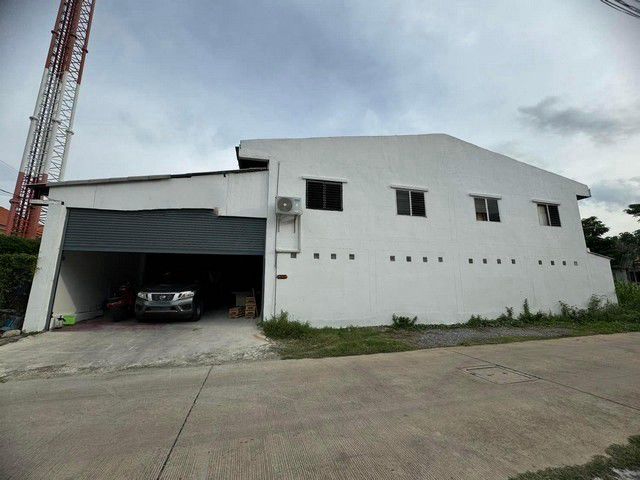 ขาย โกดังพร้อมออฟฟิศ ลำลูกกาคลอง 3 เพิ่งรีโนเวทใหม่ เข้าออกได้หลายทาง