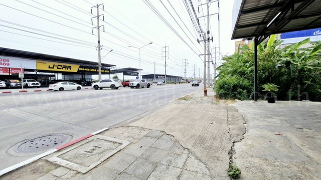 ที่ดิน พร้อมสิ่งปลูกสร้าง ติดถนน บางกรวย - ไทรน้อย