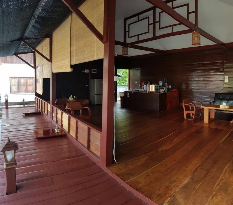 บ้าน/ร้านกาแฟ 1.8 ล้าน 52 ตรว. #อำเภอพร้าว พร้อมที่ดิน #ตกแต่งด้วยต้นไม้และสวนหิน #ถนนคนเดินผ่านหน้าบ้าน #ซื้ออยู่เองหรือทำธุรกิจต่อได้เลย