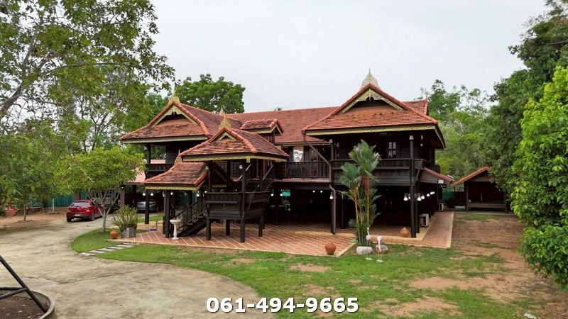 ขายบ้านทรงไทยสุดสวย ต.เขาพระ อ.เมืองนครนายก บ้านสวย ห้องกว้าง สวยทุกห้อง บรรยากาศร่มรื่น มีศาลานั่งเล่นในสวนริมน้ำ