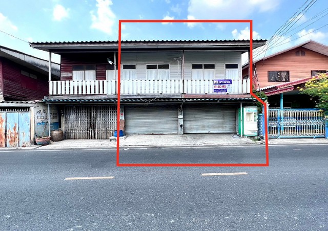 ทาวน์โฮม2 ชั้น 2 คูหา ติดถนนซอยพหลโยธิน 62 ทำเลค้าขาย ใกล้รถไฟฟ้าสถานีคูคต