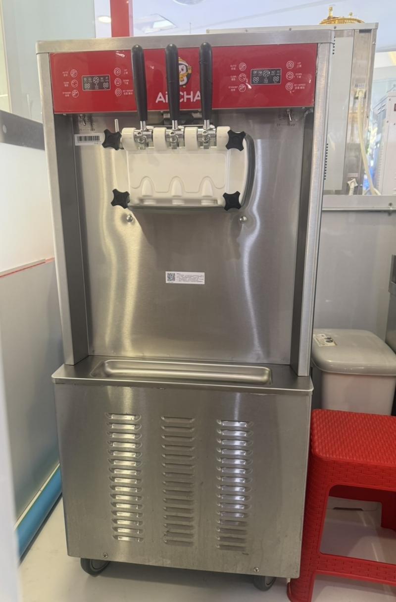 เซ้งร้าน Ai-CHA สาขาแฟชั่นไอแลนด์ พร้อมอุปกรณ์ทั้งหมด เอาไปเปิดที่อื่นต่อได้ด้วย