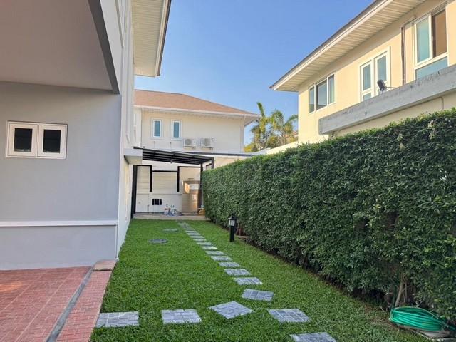 ให้เช่าบ้านเดี่ยว 2 ชั้น หมู่บ้านเพอร์เฟค มาสเตอร์พีช พระราม 9 มีสระว่ายน้ำ ใกล้ APL หัวหมาก