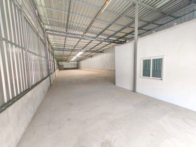 นาดี 1.3 กม. บางปิ้ง ขายของออนไลน์ ให้เช่าโกดัง 68 ตร.วา.275 ตร.ม.ทำโรงงานได้ มีรง 4 1 น้ำ ตลาดเศรษฐกิจ 2.1 กม.รพ.วิชัยเวช 3.9 กม.