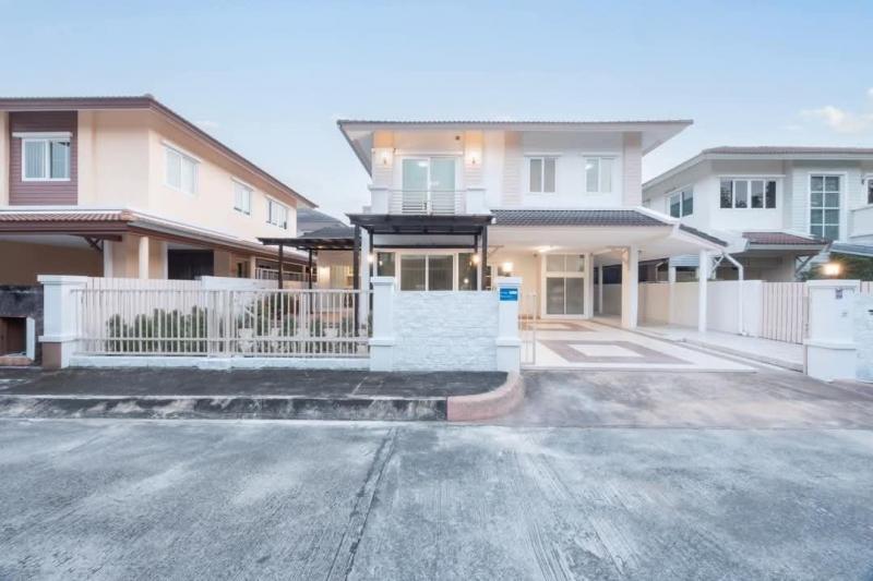 ให้เช่า 35,000 บาท/เดือน ขาย 5.4 ล้าน วรารมย์แก้วนวรัฐ ดอยสะเก็ด #รีโนเวทใหม่ สไตล์ Contemporary เฟอร์ครบ #พร้อมเข้าอยู่ รับสัตว์เลี้ยง