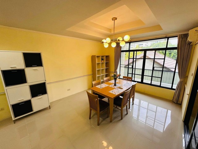 ให้เช่า ทาวน์โฮม อโศก-พร้อมพงษ์ สุขุมวิท 31 ใกล้ Emporium Terminal 21 Asok โรงเรียนนานาชาติออสเตรเลีย