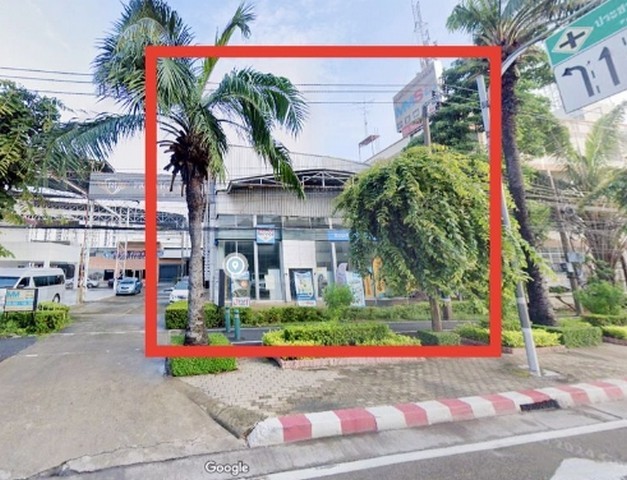 พื้นที่โชว์รูมพร้อมออฟฟิศสำนักงาน 2 ชั้น เหมาะกับหลายธุรกิจ ติดถนนใหญ่ เลียบทางด่วนรามอินทรา