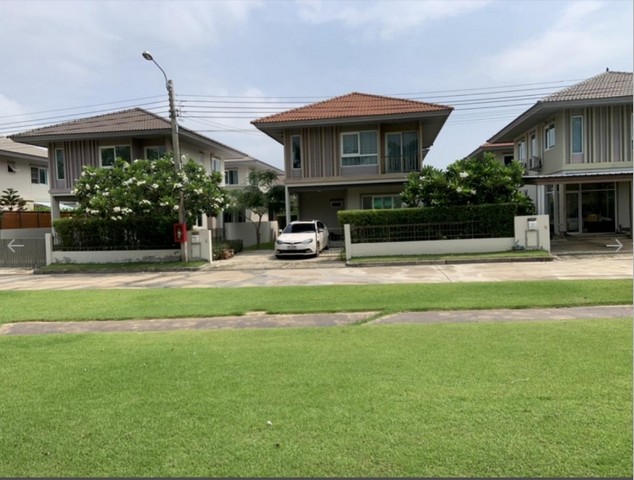 บ้านเดี่ยว 2ชั้น โครงการคณาสิริ บางนา  (พื้นที่หน้าบ้านติดสวน) 