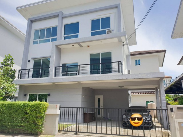 ขายและให้เช่า ถูกบ้านเดี่ยว 3 ชั้น มบ. คาซ่า พรีเมี่ยม ราชพฤกษ์ – พระราม 5 ขนาด 50.5 ตรว. 6 นอน 5 น้ำ บ้านเปล่า ใกล้รถไฟฟ้า MRT สถานีบางพลู 