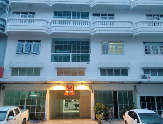 ขายอาคาร 4 ชั้น 4 คูหา ซอย เอกชัย 8 ใกล้รถไฟฟ้าวุฒากาศ7 